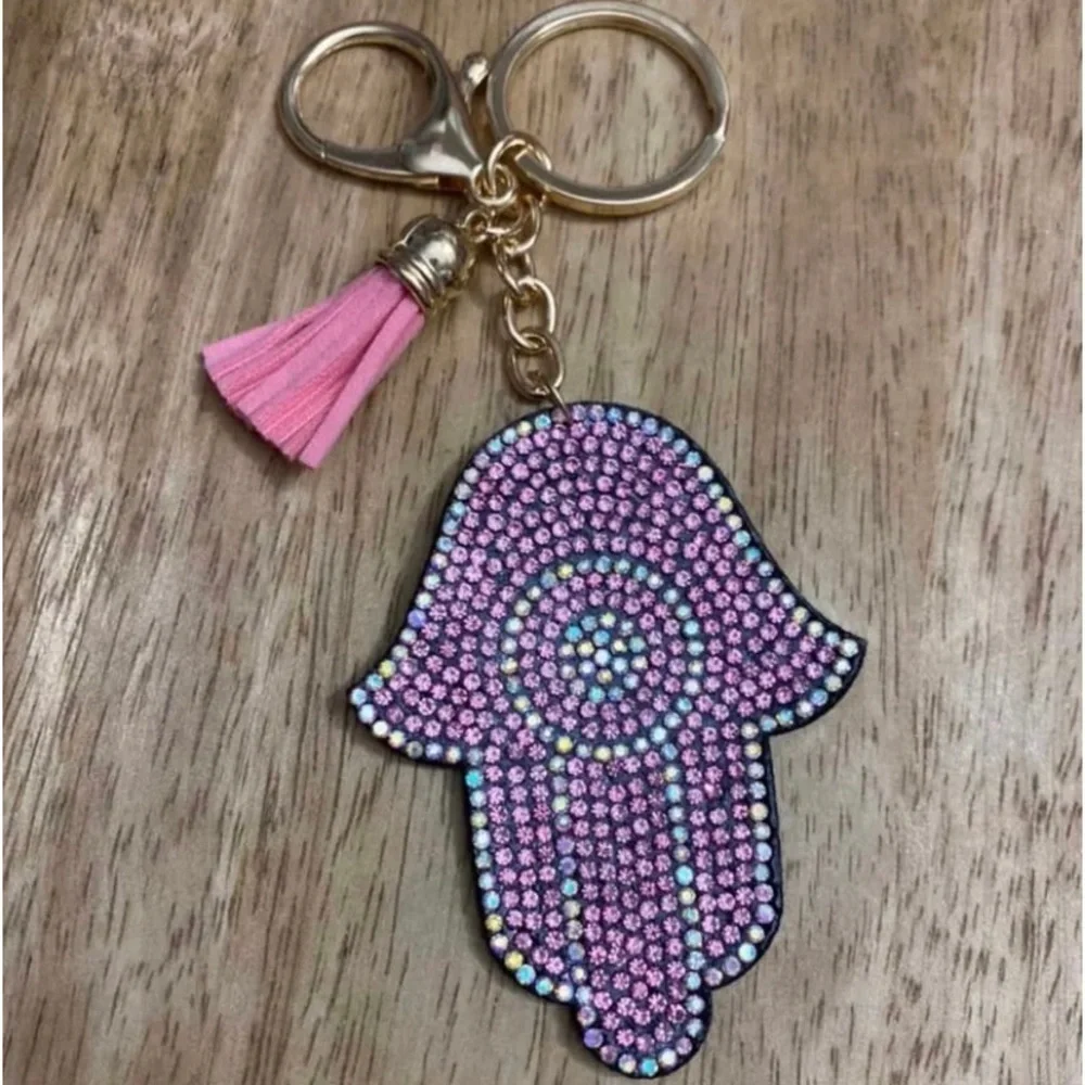 🆕 Righstones Hama Hand Keychain🆕